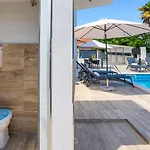 Estate 2 - Island Krk By Guide *