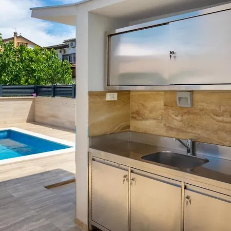 Estate 2 - Island Krk By Guide Appartamento