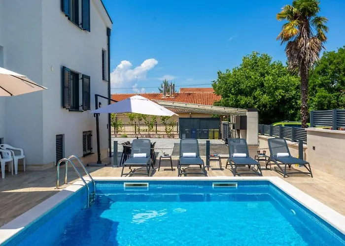 Estate 2 - Island Krk By Guide Apartman