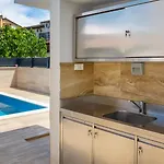 Estate 2 - Island Krk By Guide